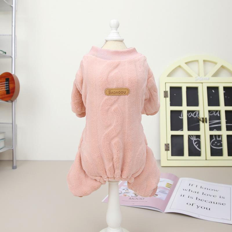 Mono acolchado de cuatro patas para perro