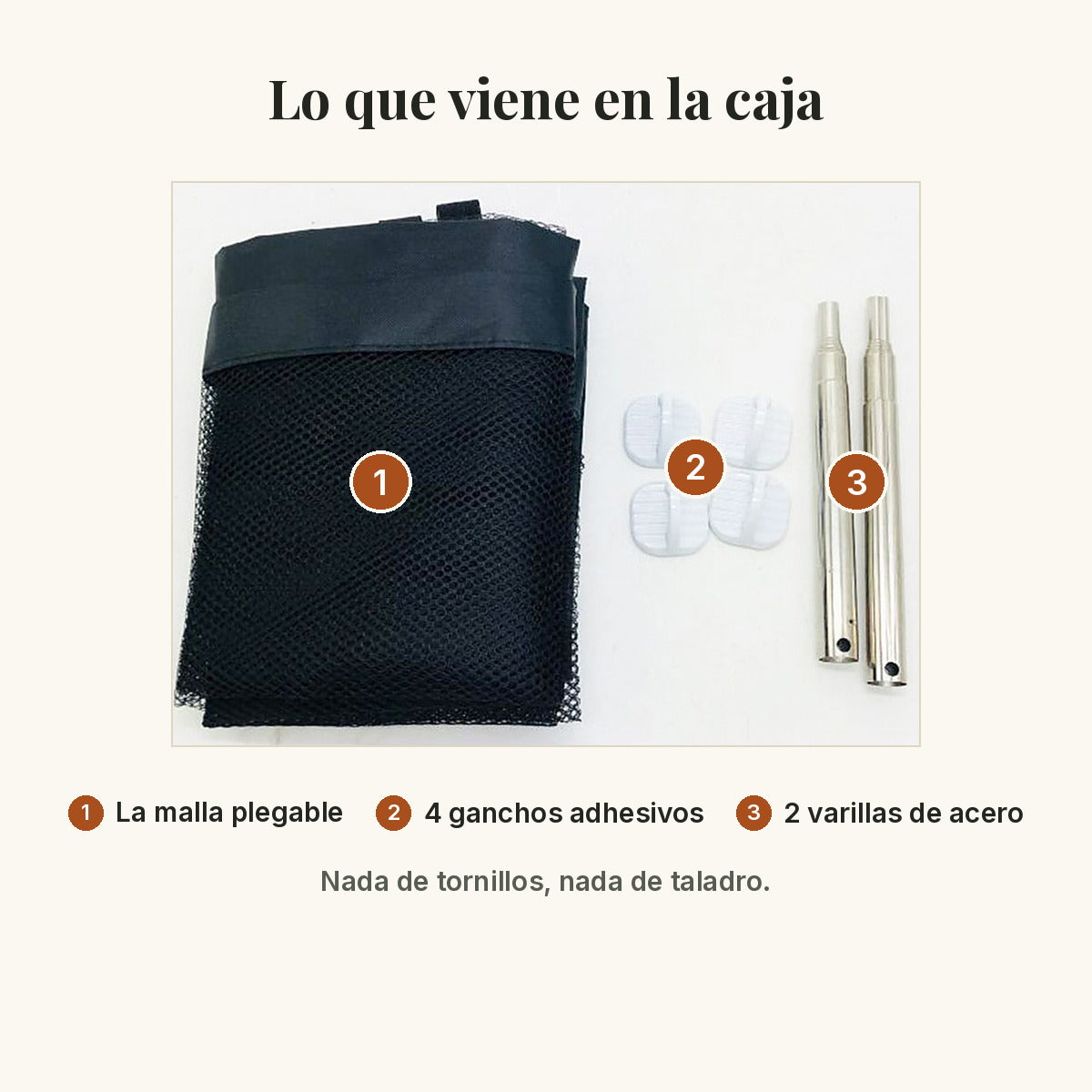 Contenido de la caja numerado: la malla plegada, cuatro ganchos adhesivos y dos varillas de acero