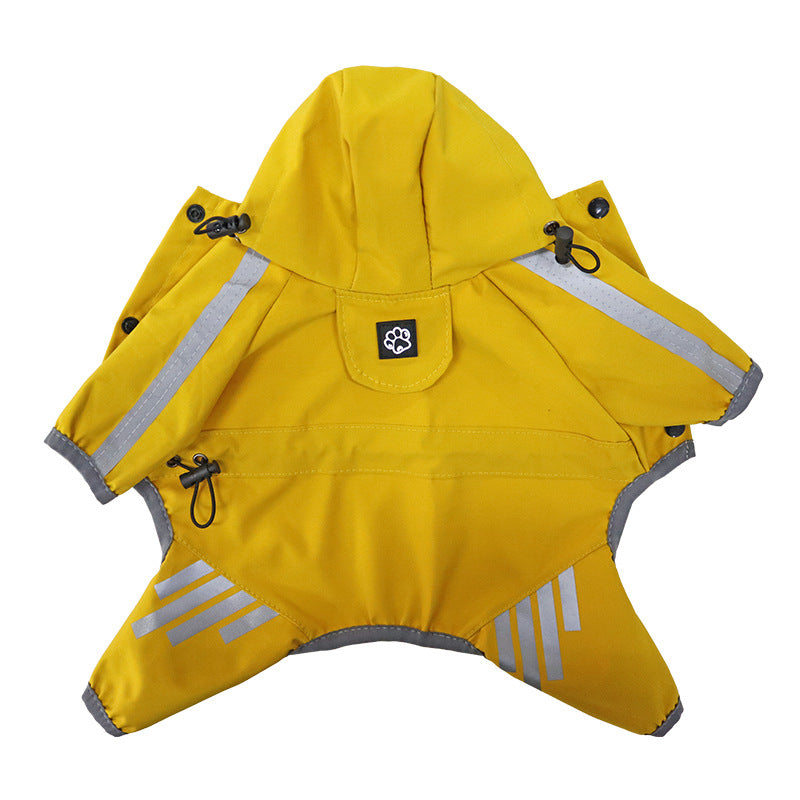 El chubasquero amarillo abierto del todo, con las cuatro perneras y las bandas reflectantes